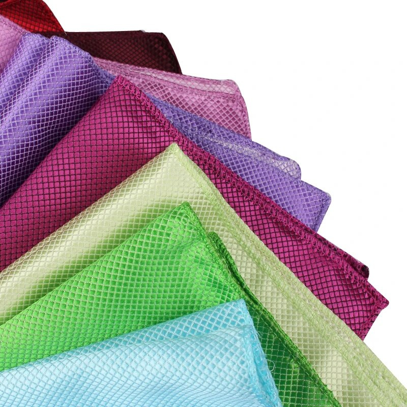 Madingi kostiumai Kišeninis kvadratas vyrams Verslo krūtinės rankšluostis Hanky Gentlemen Plaid Hankies klasikinis kostiumas Servetėlė Vyriška nosinė