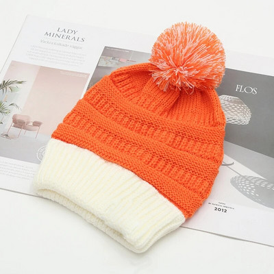 Jesensko-zimska kapa Odgovarajuće pletene kape Skully Trendy tople s pompom krznenim pom pomom za žene Modna kapa u dvostrukim bojama
