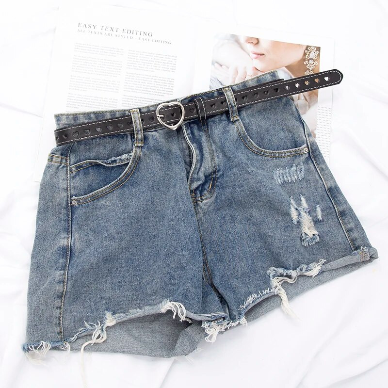 Novi modni ženski dizajnerski remen od PU kože Ženski slatki crni Harajuku remen Ženske hlače Party Dress Remeni u obliku srca za traperice