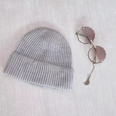 Sieviešu trikotāžas beanie ziemas biezas vienkrāsainas cepures sievietēm vīriešiem Unisex siltas slēpošanas pupiņas Siltas vēja necaurlaidīgas ausu aizsargvāciņas