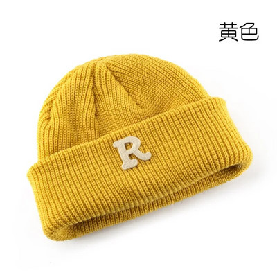 Uus naiste sügis- ja talvine ühevärviline R-täht lokkis kootud müts õues rattasõiduks soe külmakindel kõrvakaitse villane müts