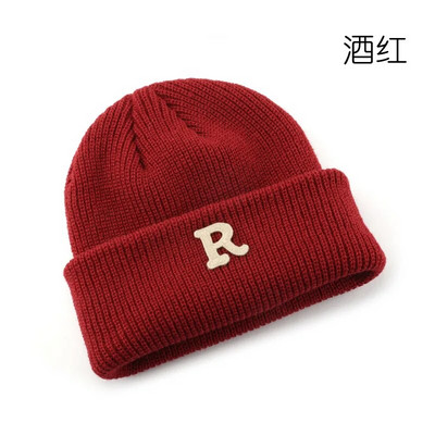 Uus naiste sügis- ja talvine ühevärviline R-täht lokkis kootud müts õues rattasõiduks soe külmakindel kõrvakaitse villane müts