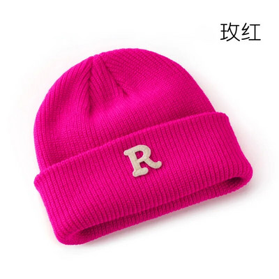 Uus naiste sügis- ja talvine ühevärviline R-täht lokkis kootud müts õues rattasõiduks soe külmakindel kõrvakaitse villane müts