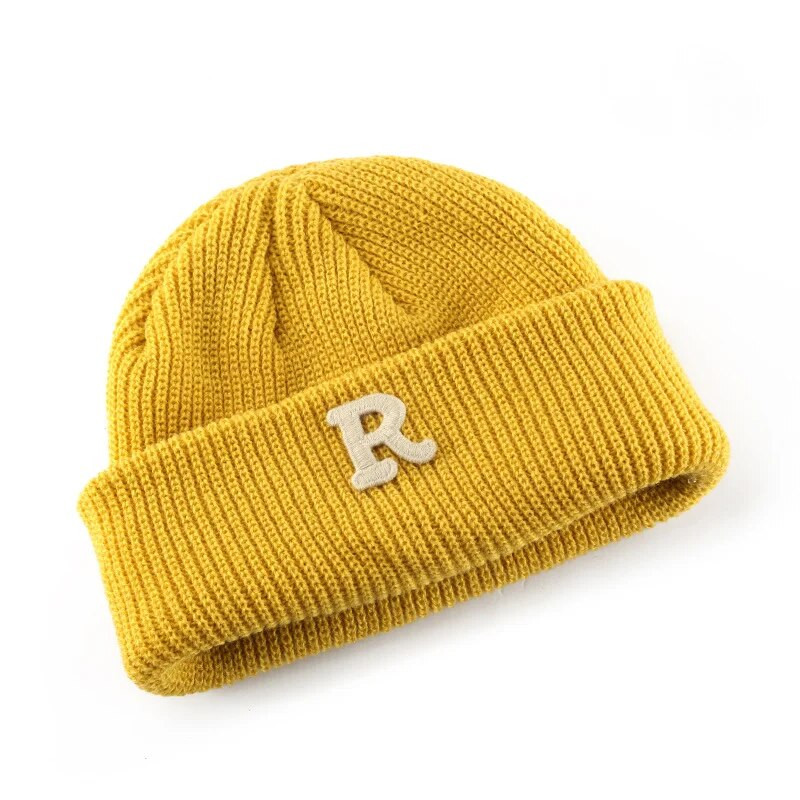 Uus naiste sügis- ja talvine ühevärviline R-täht lokkis kootud müts õues rattasõiduks soe külmakindel kõrvakaitse villane müts