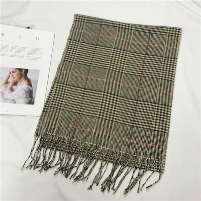 Ruházati kiegészítők, sálak és pakolatok, kockás férfi sál, meleg, rojtos férfi nyak