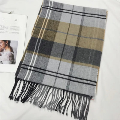 Ruházati kiegészítők, sálak és pakolatok, kockás férfi sál, meleg, rojtos férfi nyak