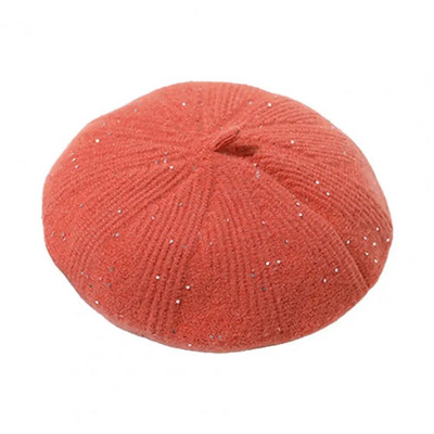 Temperamento paprasta bekraštė blizganti moteriška beretė, skirta kelionėms