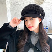 2023 m. Nauja pliušinė pūkuota beisbolo kepurė moterims šiltoms megztoms kepuraitėms žiemai sustorintos lauko vėjui atsparios beretės Elegantiška anties liežuvio kepurė