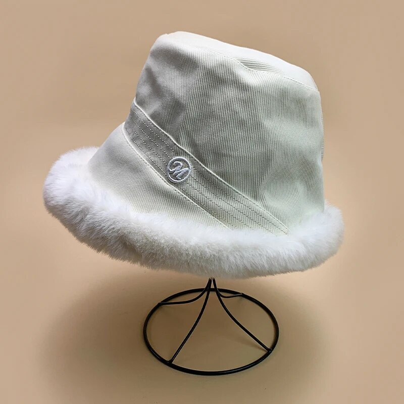 Jaunu burtu Hepburn stila plīša kausa cepures rudens un ziemas modes korejiešu elegants berberu flīss sievietēm vīriešiem silts daudzpusīgs mīksts