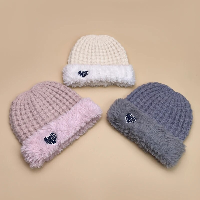 Daudzpusīgas siltas rudens un ziemas jaunas kontrastējošas krāsas Spainis Trikotāžas Cepures Vīriešiem Sievietēm Modes Mīlestības vēstules Ērti Brīvi