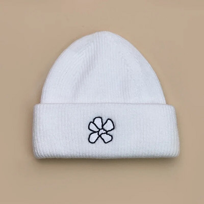 Vīrieši Sievietēm Silti Jauni Ziedu Izšuvumi Plīša Vilnas Spainis Trikotāžas Cepures Daudzpusīgas Ērtas Korejiešu Modes Rudens un Ziemas Jauki