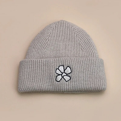 Vīrieši Sievietēm Silti Jauni Ziedu Izšuvumi Plīša Vilnas Spainis Trikotāžas Cepures Daudzpusīgas Ērtas Korejiešu Modes Rudens un Ziemas Jauki