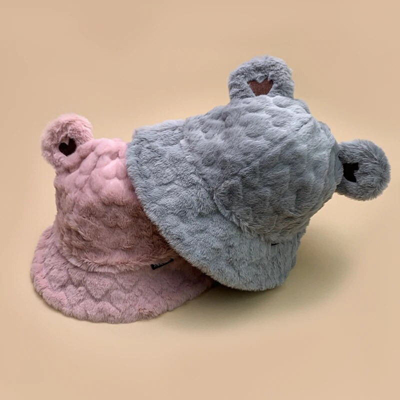 Aranyos kis medvefülek plüss vödörsapkák új női férfi őszi és téli divat puha és kényelmes sokoldalú, meleg napelemes édes