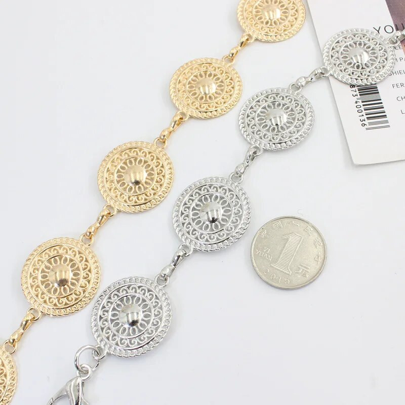 NAVAJO MEDALJON REMEN Vintage jugozapadno zlato 90-ih, filigranski metalni medaljon s okruglim žigom Concho lančić, remen Nakit i dodatak