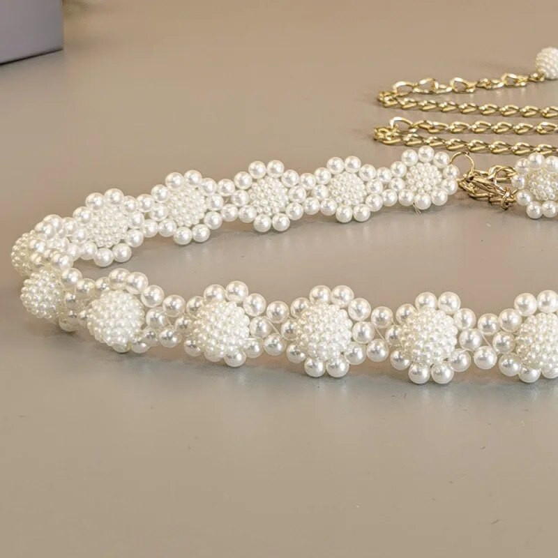 Ženska košulja s bijelim bisernim pletenicama, ukrasni lanac oko struka, gotički, elegantni remen s privjeskom od bisera za žene