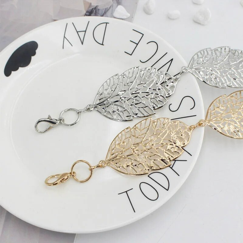 Lapas formas doba ķēdes josta sievietēm Eleganta zelta sudraba krāsas metāla jostasvieta Sieviešu modes kāzu kleitas jostas siksna