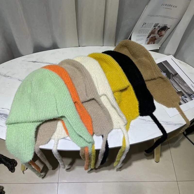 Zimske plišane bombaške kape od umjetnog nerca od flisa Ženske tople mekane jednobojne kape na otvorenom Ženske ruske pletene kape za zaštitu ušiju