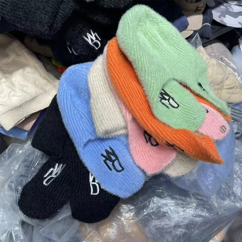 Ziemas cepure Uzglabā siltumu Bomber Cepure Sieviešu ziemas Aviator Trooper Samts Silts Ausu Aizsargpupiņas Krievu Sievietēm Auskaru vāciņi