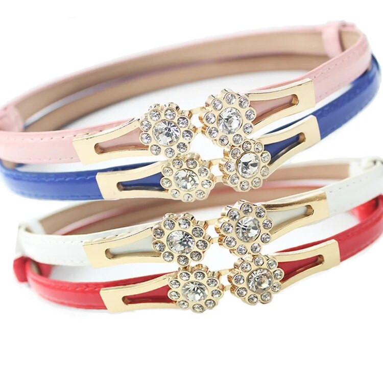 Μόδα γυναικεία δερμάτινη ζώνη PU ρυθμιζόμενη λεπτή ζώνη μέσης λεπτή λευκή αγελάδα Γυαλιστερή vintage αγκράφα από κράμα για γυναίκες σχεδιαστές φορεμάτων