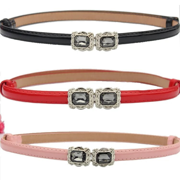 Μόδα γυναικεία δερμάτινη ζώνη PU ρυθμιζόμενη λεπτή ζώνη μέσης λεπτή λευκή αγελάδα Γυαλιστερή vintage αγκράφα από κράμα για γυναίκες σχεδιαστές φορεμάτων