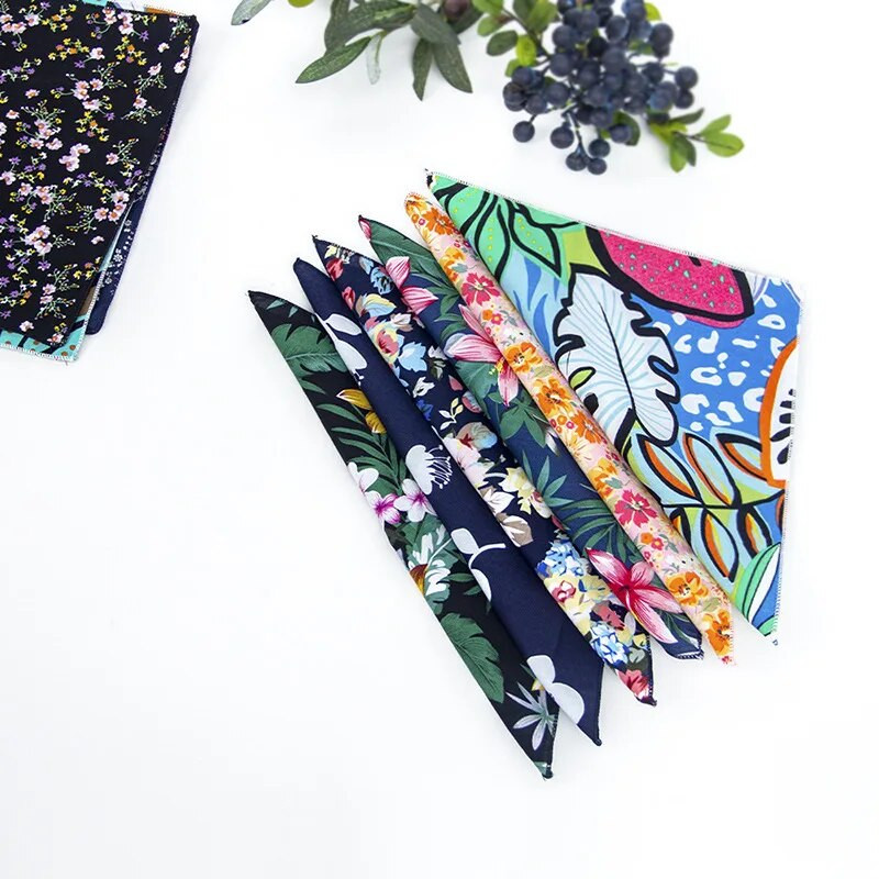 Pilnīgi jauna stila vīriešu kokvilnas lakatiņu šalles Vintage Flower Hankies vīriešu kabatas kvadrātveida kabatlakatiņi Rose Flower Paisley