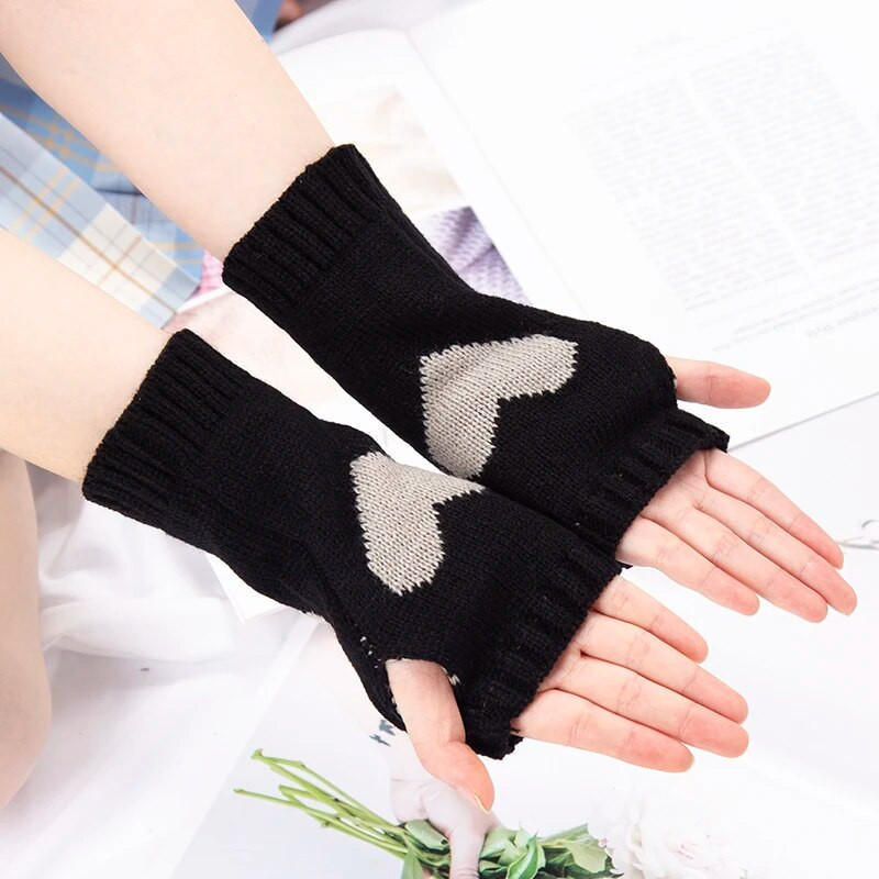 Naujos meilės pirštinės be pirštų Moteriškos žiemos šiltesnės megztos rankovės, dailios laisvalaikio minkštos moteriškos gotikos drabužiai moteriškos pankiškos gotikinės pirštinės