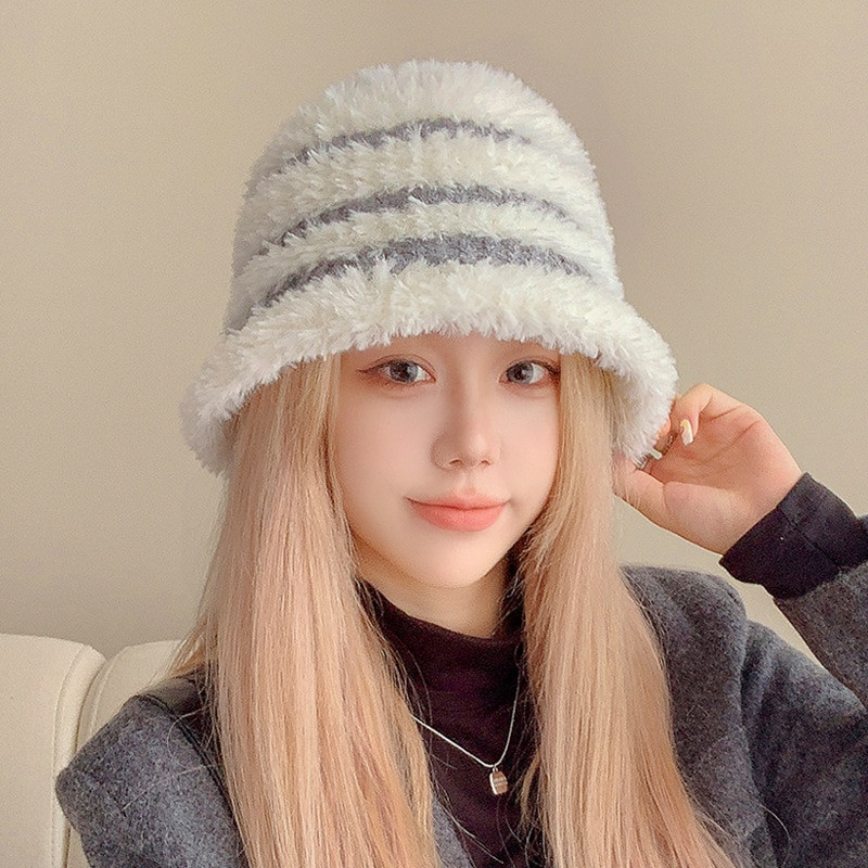 Jauna korejiešu plīša Panamas cepure Sieviešu kausa cepure Zvejnieka cepure sievietēm ziemas japāņu mīksta, pūkaina svītraina silta cepure sievietēm