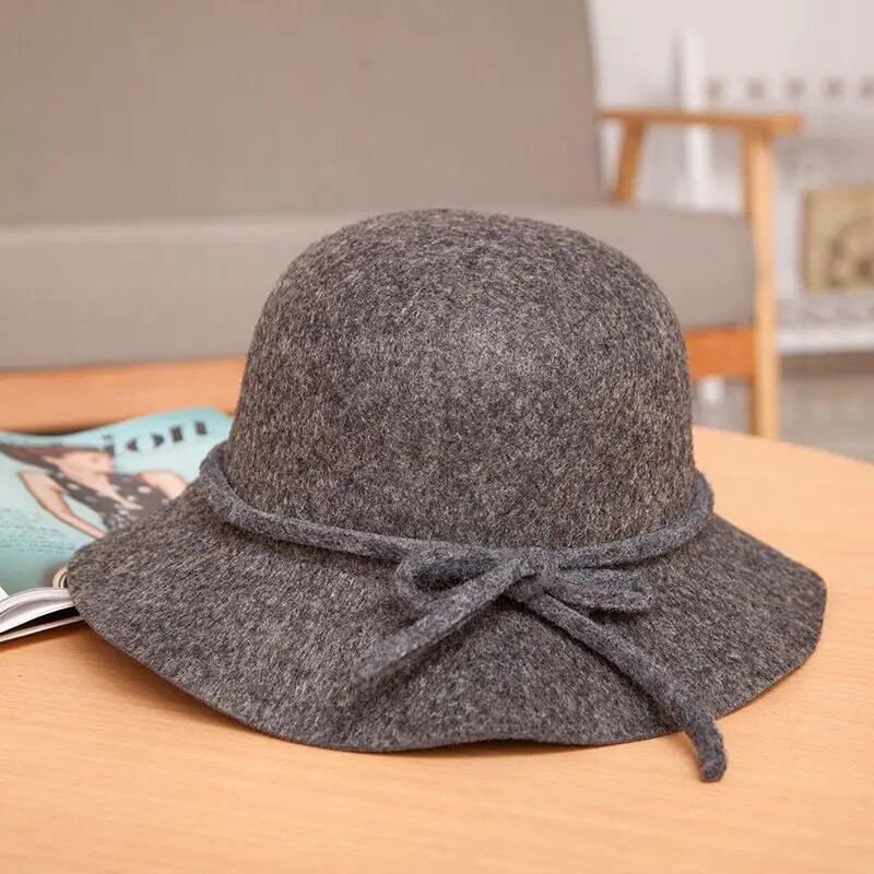 jiangxihuitian Európa őszi tél női Fedora sapkák Vintage napozósapka női női széles karimájú gyapjú filc masni csomós sapka