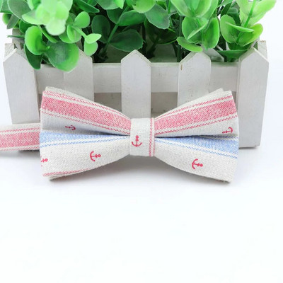 Muška leptir kravata s otisnutim ježevim čamcem i medvjedom kitom s leptir mašnom