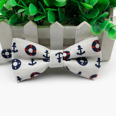 Muška leptir kravata s otisnutim ježevim čamcem i medvjedom kitom s leptir mašnom