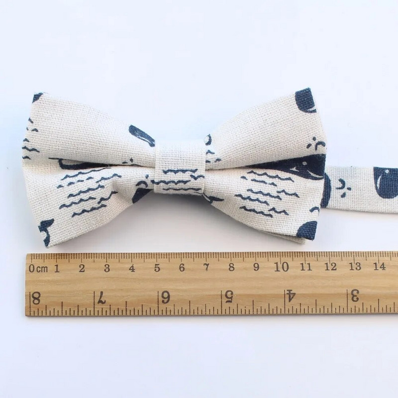 Muška leptir kravata s otisnutim ježevim čamcem i medvjedom kitom s leptir mašnom