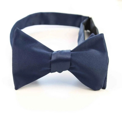 Egyszínű sima poliészter selyem önkötő csokornyakkendő ruházati kiegészítők kézzel készített nyakkendő újdonság