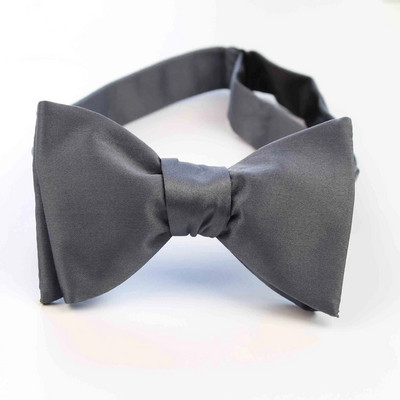 Egyszínű sima poliészter selyem önkötő csokornyakkendő ruházati kiegészítők kézzel készített nyakkendő újdonság