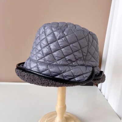 Moteriškos šiltos žieminės kepuraitės Moteriškos slidinėjimo kepurės Pledinės medvilnės kepurės susukamos krašteliu