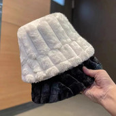 Zimski plišani modni šeširi s okomitim prugama za djevojke Ribarski šešir sa širokim obodom s paperjem Vruća, toplina, šešir za van, otporan na hladnoću