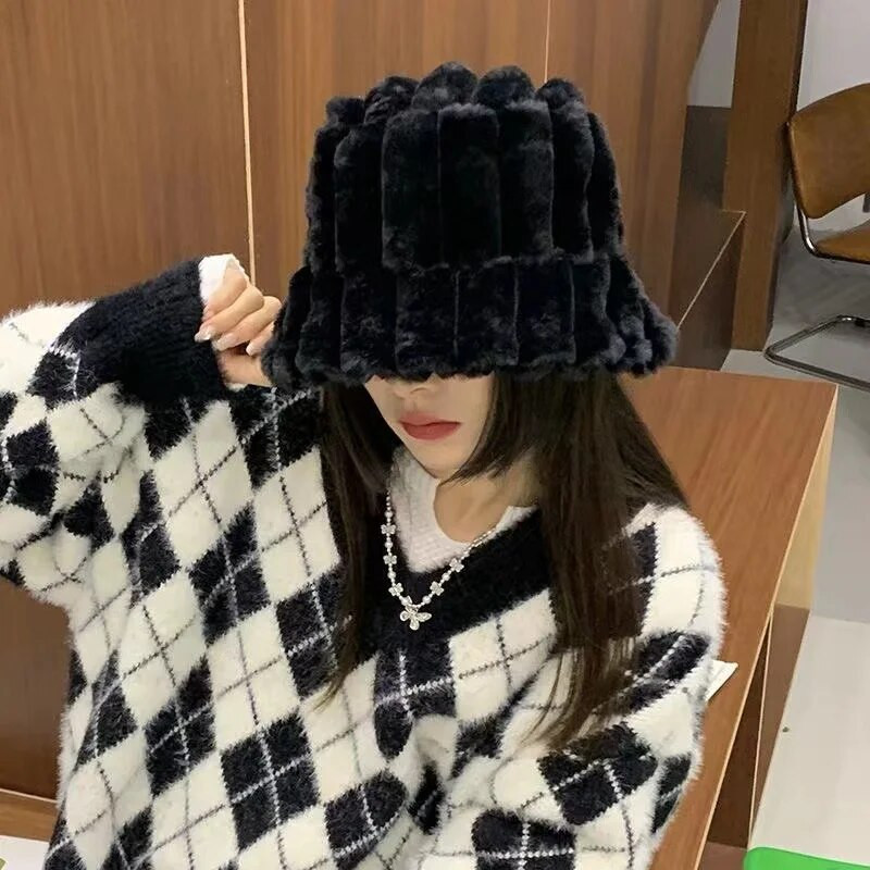 Zimski plišani modni šeširi s okomitim prugama za djevojke Ribarski šešir sa širokim obodom s paperjem Vruća, toplina, šešir za van, otporan na hladnoću