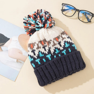 Ženske kape mješovitih boja Zimske tople slatke vunene lopte Vunena kapa za zaštitu ušiju Korejska modna hladna kapa Ženska pletena kapa