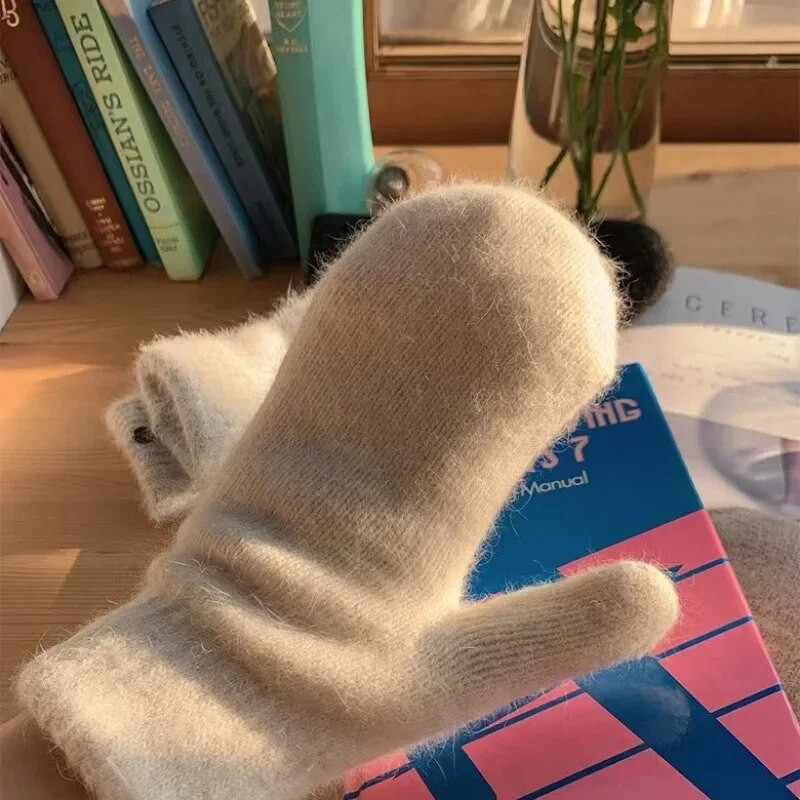 Ženske zimske plišane rukavice koje održavaju toplinu Elastičnost Meke Rukavice s punim prstima Pletene modne rukavice za djevojčice od imitacije zečjeg krzna