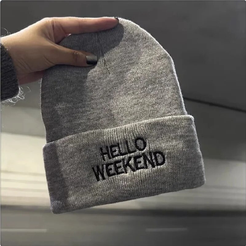 Hello hétvége Kötött sapkák férfiaknak női sapka sapka Téli tervező sapkák luxus sapkák Kötött Vastag sapka kanye