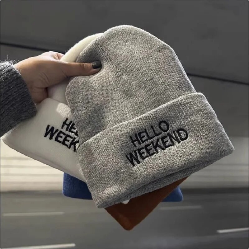 Hello hétvége Kötött sapkák férfiaknak női sapka sapka Téli tervező sapkák luxus sapkák Kötött Vastag sapka kanye