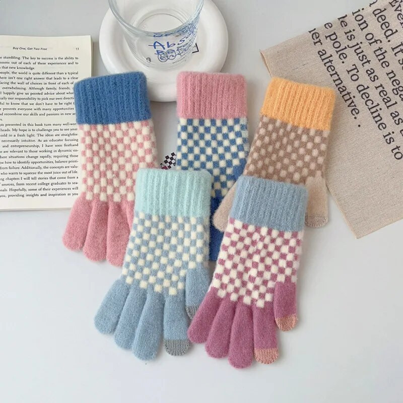 Moterys žiemą palaiko šilumą Jutiklinis ekranas megztos vilnonės pirštinės Mielos, gražios mados grotelės, pastorintos Aukštos kokybės apsauga nuo šalčio