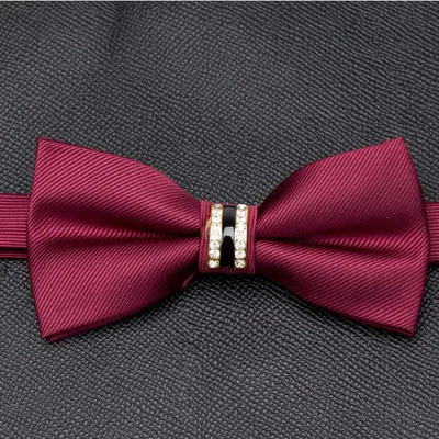 Férfi Luxus csokornyakkendő Vőlegény Férfi Csíkos kockás Cravat Gravata Divat Pillangó Esküvői Csokornyakkendők Férfi Kiegészítők Ajándék Nyakkendő