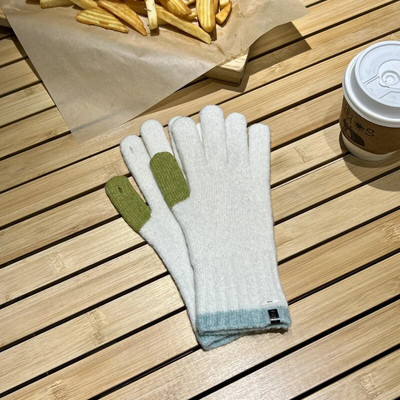 Ziemas skārienekrāna cimdi spēlēšanai ar tālruni sievietēm kontrastējošā krāsā, biezi silti, adīti cimdi dūraiņi, cimdi sievietēm