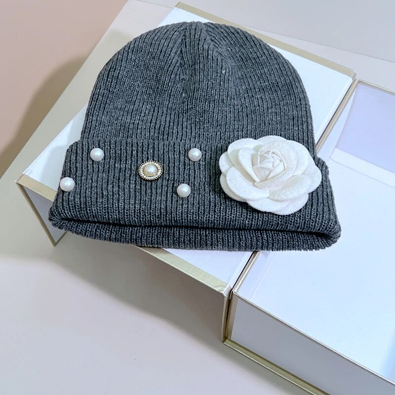 Brand Cvjetna zimska kapa-kapa Akrilne pletene kape za žene Meka topla kapa-kapa s manžetama za djevojčice Pletene kape za van