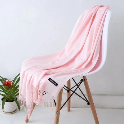 2023. aasta talvemood, naiste sall, õhukesed rätikud ja ümbrised. Naise hidžaab pikad kašmiirist pashmina foulard peasallid