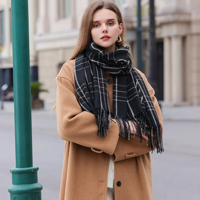 2023 m. Nauja madinga skara, languota apykakle, marškinėliai, moteriški elegantiški moteriški kepuriai, moteriški šalikai, žieminiai, šilti kašmyro spalvos šalikai, moteriški įvyniojimai