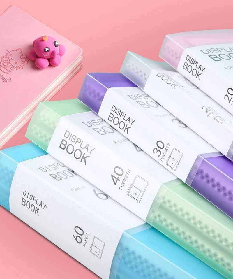 A4 formāta caurspīdīgas mapes dokumenti, piezīmju grāmatiņa Skolēnu pārbaudes darbi Organizēt un uzglabāt skolas lielas ietilpības kancelejas preces