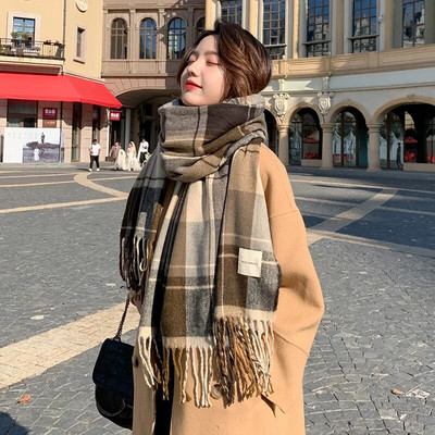 W66 női sál téli koreai vad kockás változat őszi és télen vastagodó meleg kendő új pár diák előke