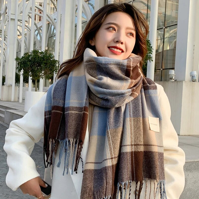 W66 női sál téli koreai vad kockás változat őszi és télen vastagodó meleg kendő új pár diák előke