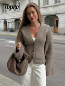 Jesen 2023. Jednobojni topli džepni kardigan s dugim rukavima i V-izrezom Ženska modna široka ulična odjeća